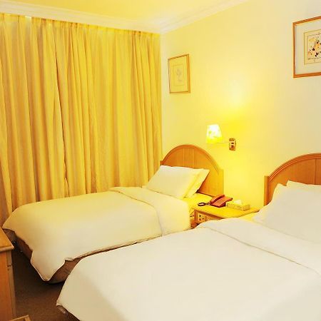 Borneo Hotel Kuching Ngoại thất bức ảnh