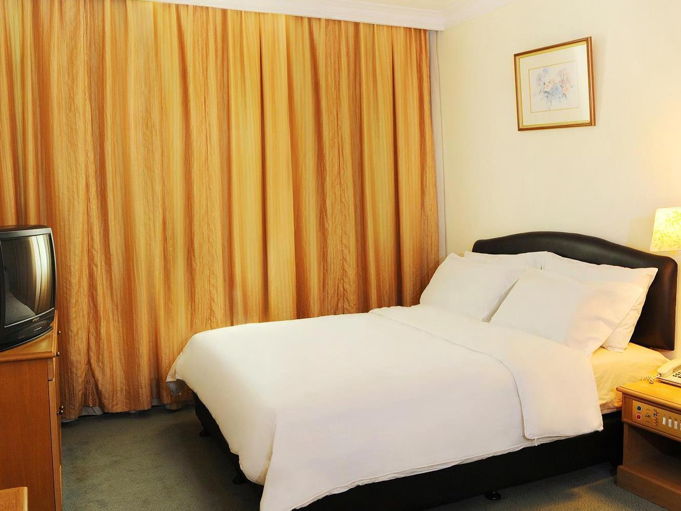 Borneo Hotel Kuching Ngoại thất bức ảnh